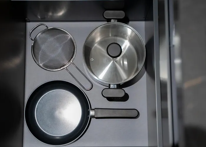 N-149 Luxury Бари